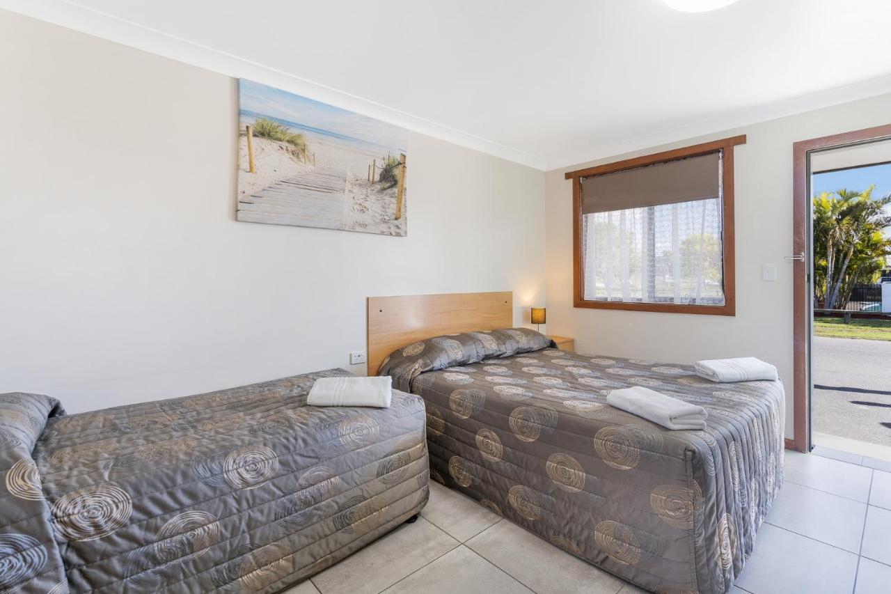 Palm Valley Motel Tarro Екстериор снимка